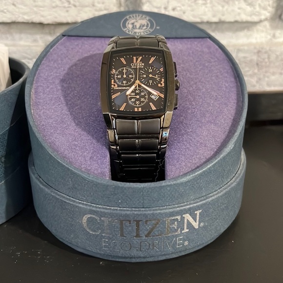 Men’s Citizen Eco-Drive Watch - Picture 5 of 6